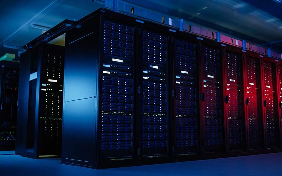 2025美国服务器都有哪些?云主机站群高防独立机房完整对比